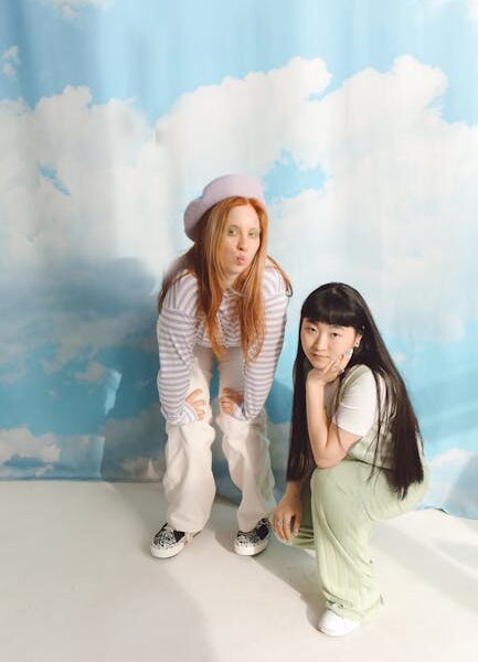 Darmowe zdjęcie z galerii z artystyczny, azjatka, beret - Fot. Polina Tankilevitch