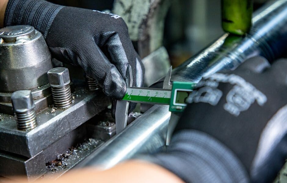 Darmowe zdjęcie z galerii z dokładny, fabryka, instrument - Fot. Alex Domínguez