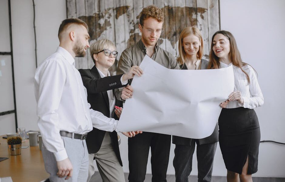 Darmowe zdjęcie z galerii z analiza zespołu, biuro, biznes - Fot. Gustavo Fring