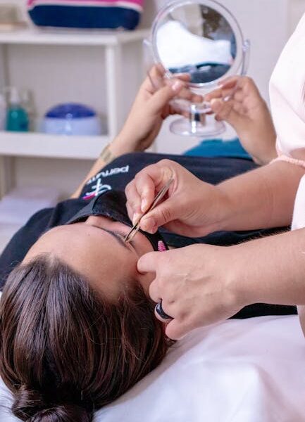 Darmowe zdjęcie z galerii z brwi, dorosły, dzień spa - Fot. Gabriel Puyén