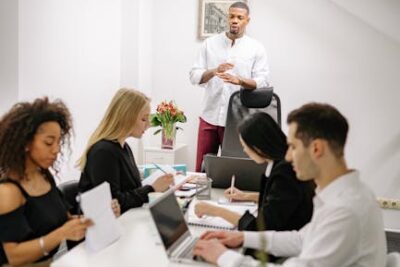 Darmowe zdjęcie z galerii z #wnętrz, biuro, biznes - Fot. Yan Krukau