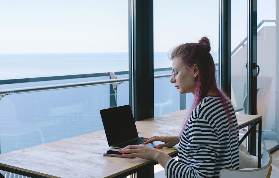 Jak skutecznie wystawiać zlecenia online