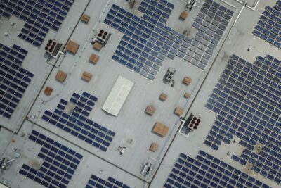 Fotowoltaika dla firm - inwestycja czy koszt