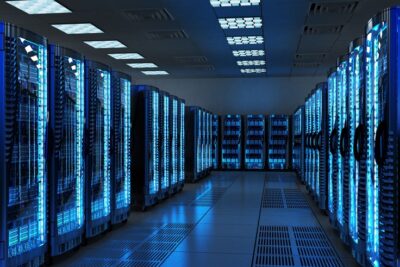 Serwerownia i zabezpieczenia sieciowe, ilustracja do przepisów o cyberbezpieczeństwie wynikających z dyrektywy NIS2